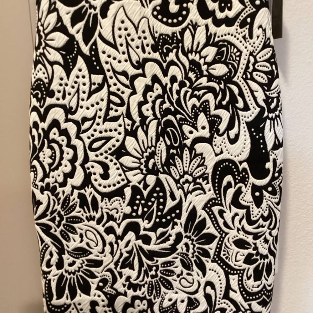 Vince Camuto Floral Jacquard Knit Sheath Dress, size 10 - Picture 6 of 13